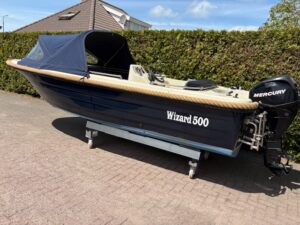 Wizzard 500 sloep met Mercury 25 PK 4 Takt.6