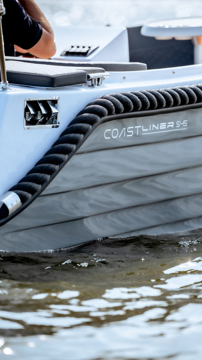 Coastliner 545 tender bij Twins Watersport