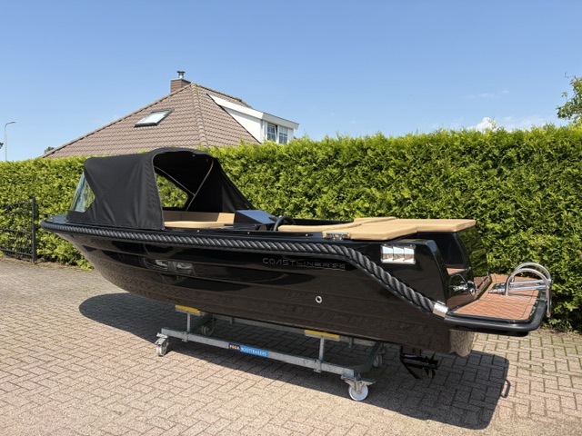 Coastliner 545 met buiskap — nieuwe polyester sloep Twins Watersport