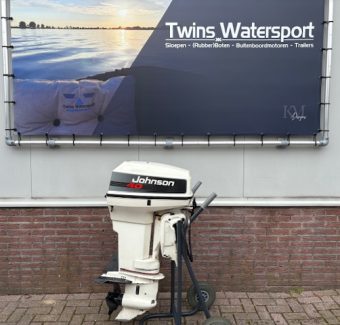 Johnson 40 PK 2 Takt langstaart buitenboordmotor elektrische start AB