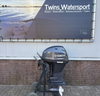 Yamaha 40 PK 4 Takt langstaart buitenboordmotor met trim 2018 tweedehands bij Twins Watersport
